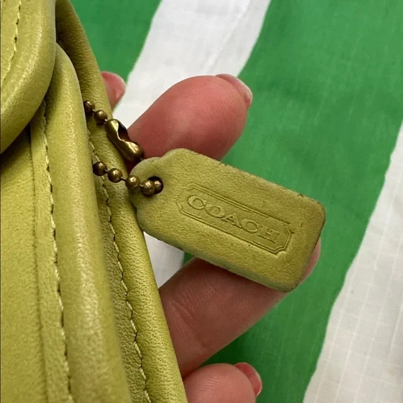 Vintage Coach 7219 kiwi Multifunction Purse Wallet - Picture 3 of 9